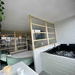Loft Ravissant Avec Jacuzzi & Piscine - Cap D'agde شقة آجد